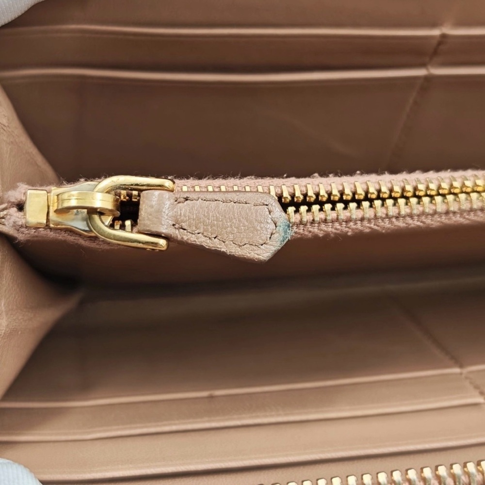 PRADA Saffiano Leather Bow Wallet Beige Nude Zip Around Authentic - Picture 10 of 11